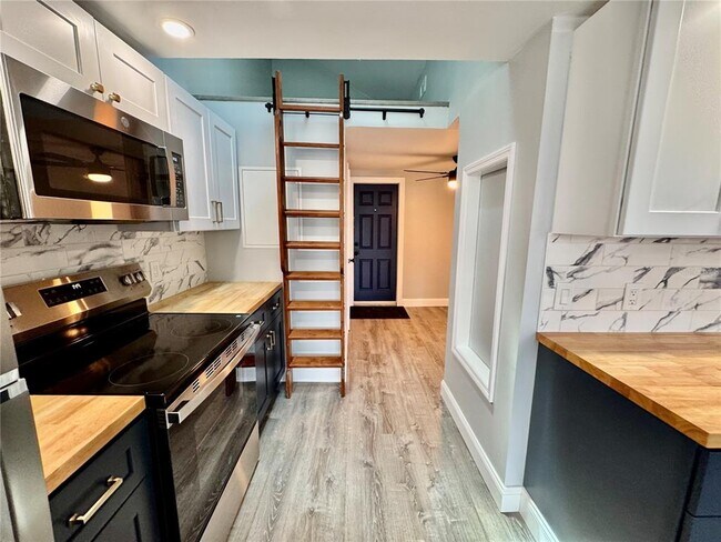 Photo - 119 125TH Ave Unit A