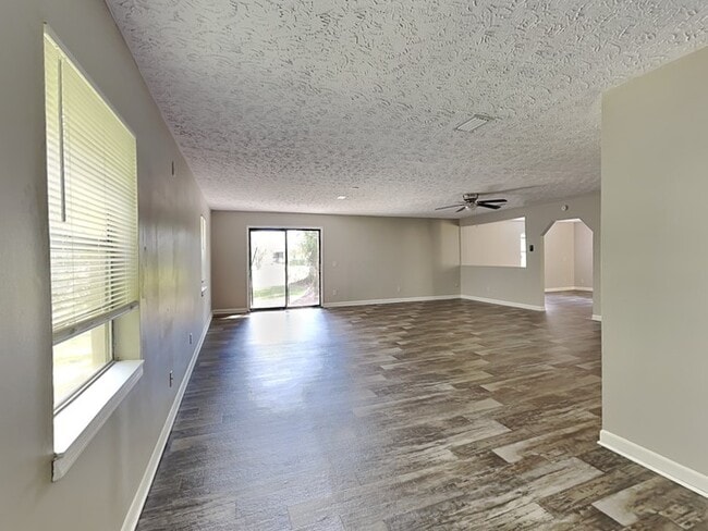 Photo - 951 Turtle Creek Dr S