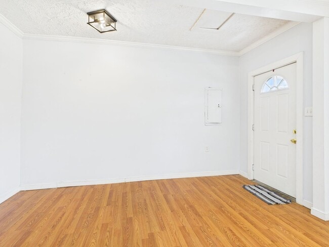 Photo - 3205 Hull Street Rd