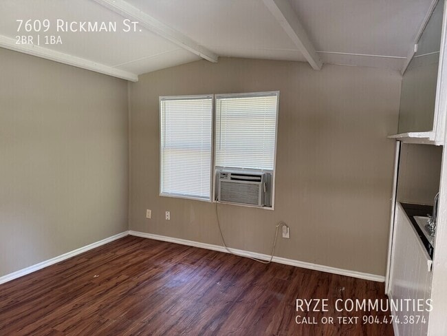 Photo - 7609 Rickman St