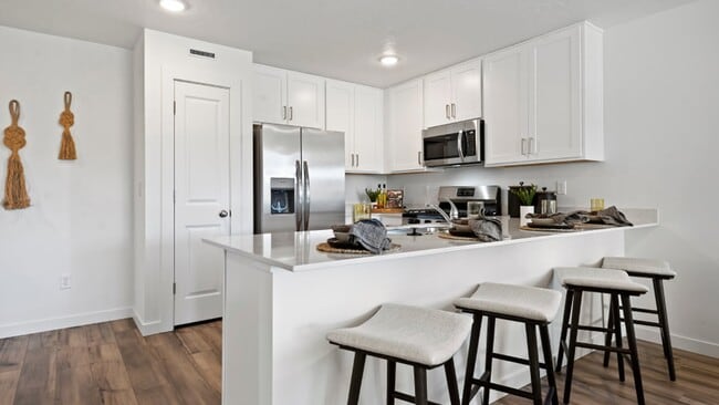 Photo - 165 E Liberator Ct
