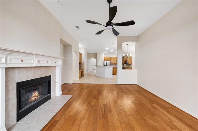 Photo - 7404 Province St