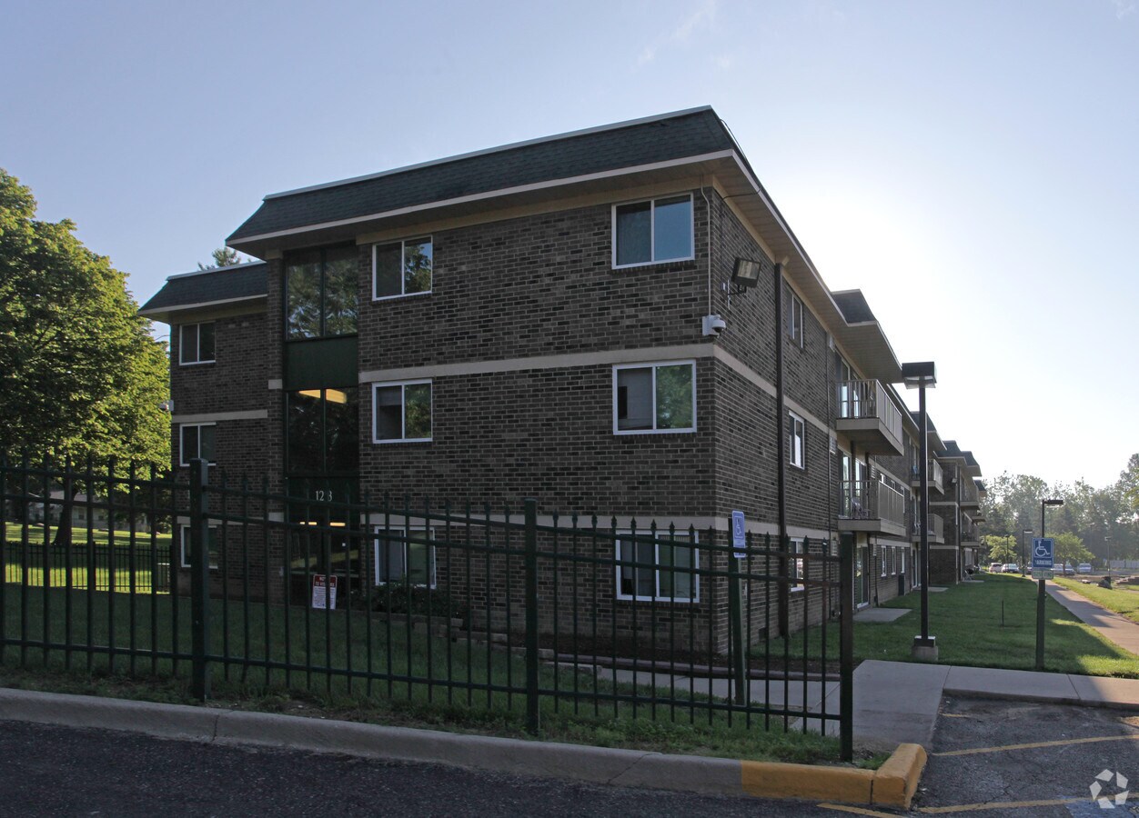 Photo - Forest Ridge Apartments