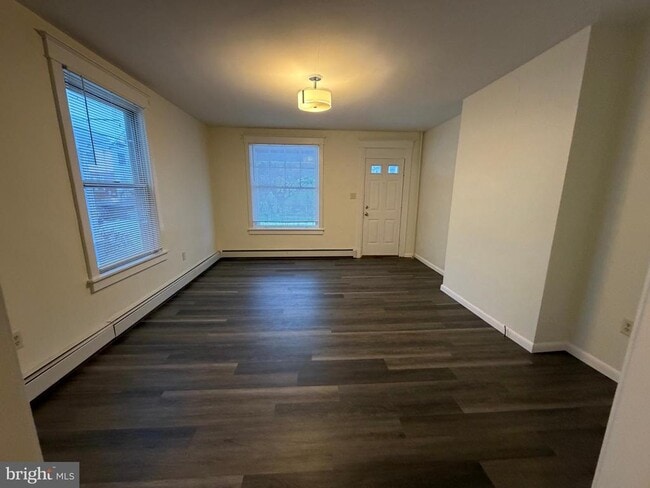 Photo - 1552 Delaware Ave