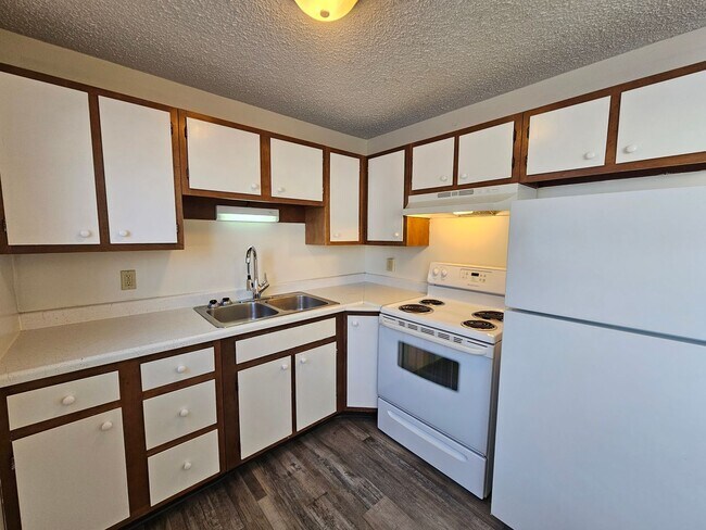 Photo - 904 Spartan Dr Unit 4