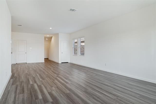 Photo - 2200 Mdw Pk Dr