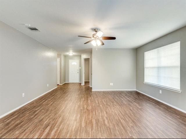 Photo - 2001 Lake Trail Dr