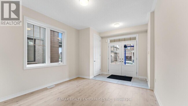 Photo - 1114 Denton Dr