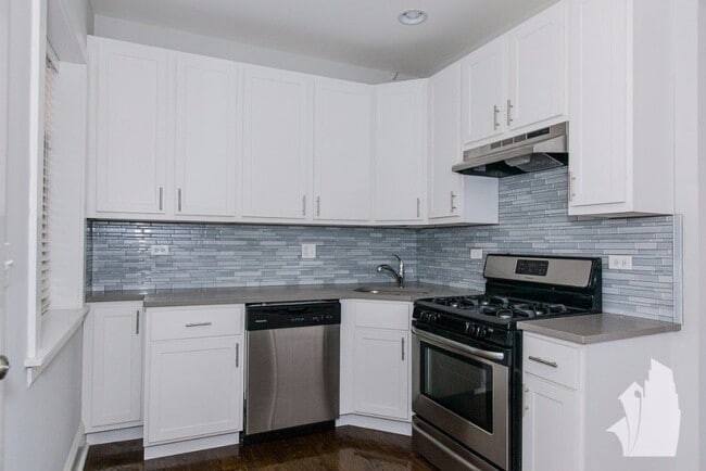 Photo - 5158 N Leavitt St