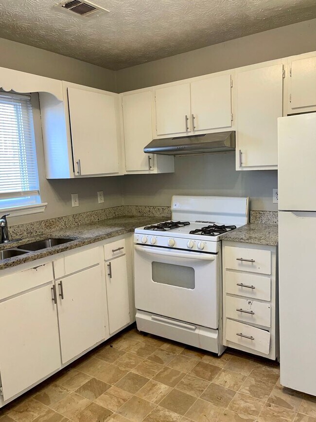 Photo - 945 Silverwood Dr Unit 945