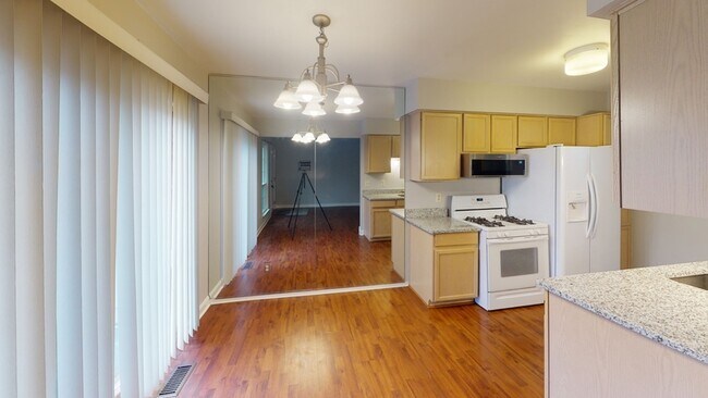 Photo - 3044 Forest Creek Ct