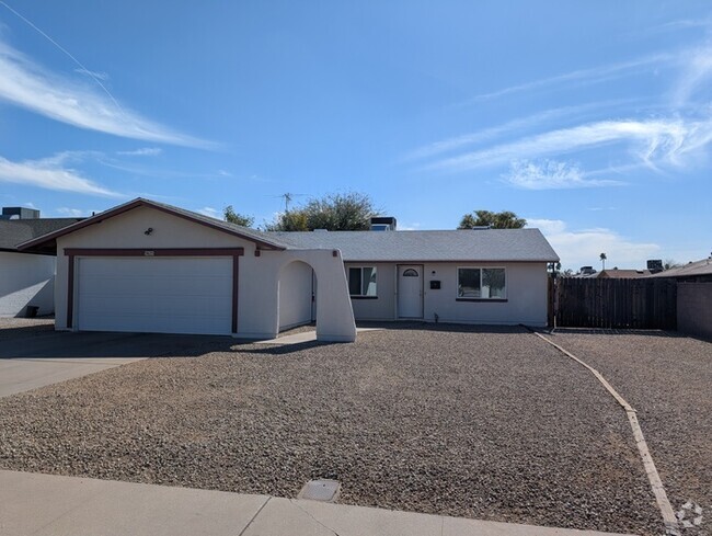 Building Photo - North Phoenix With Garage Rental