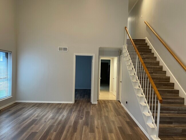 Photo - 3906 Clarke Ave