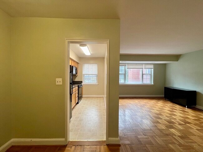1303 N Ode St Unit 214