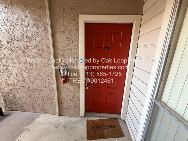 Photo - 10855 Meadowglen Ln