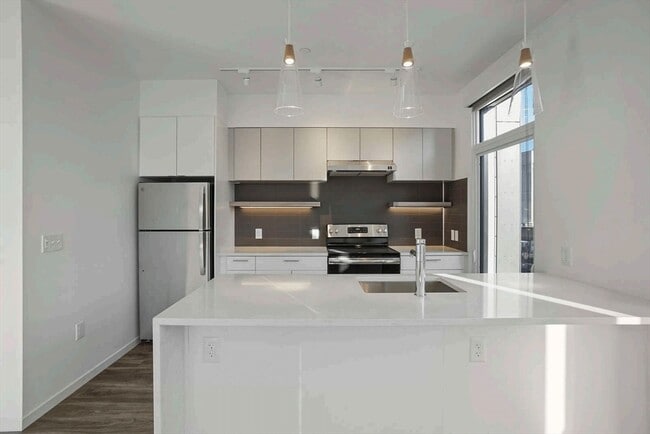 Photo - 591 Beacon St Unit 206##