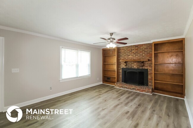 Photo - 6348 Phillips Pl