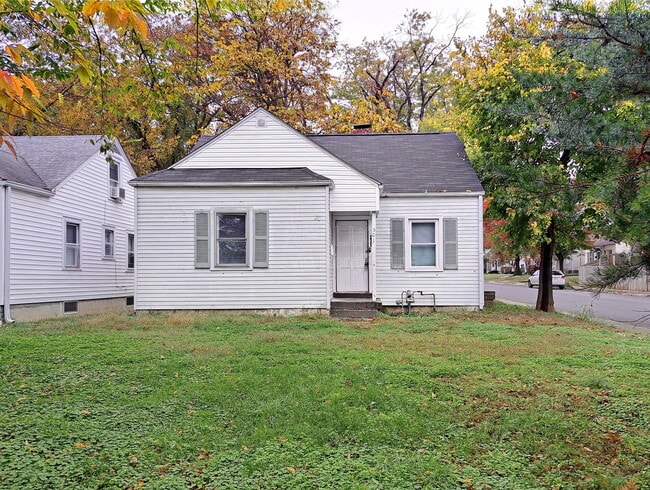 Building Photo - 501 Carter Ave