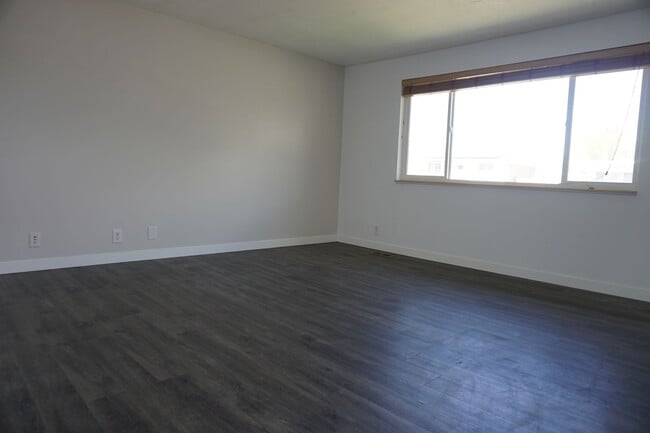 Photo - 4 Bedroom 2 Bath West Jordan Home