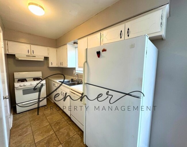 Photo - 214-B Oak Dr