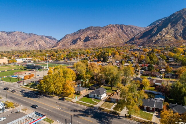 Photo - Room for rent in Great Ogden Location! Unit 3034 Harrison - 1