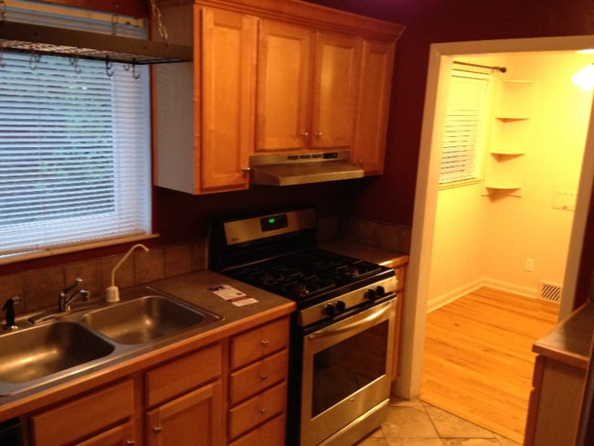 Photo - 720 Poplar St