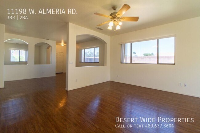 Photo - Great 3 bedroom+den, 2 bath home in a conv...