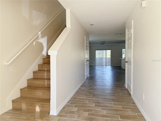 Photo - 760 Cresting Oak Cir