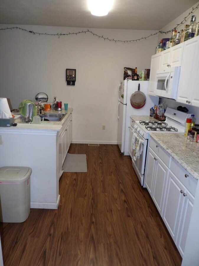 Photo - 1918 Jane St Unidad 1