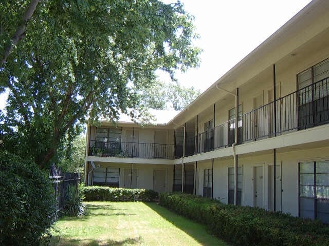 Photo - Arlington Central Apartments