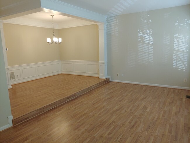 Photo - 47608 Sandbank Sq