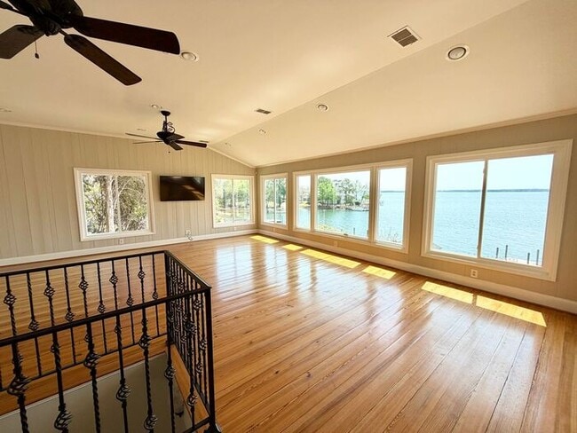 Photo - Lake Murray - Irmo - Offering Self Guided Tour with RENTLY!