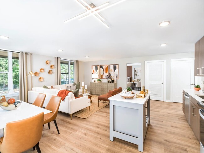 Interiores amplios con diseños abiertos y generosa luz natural. - Modera LoSo