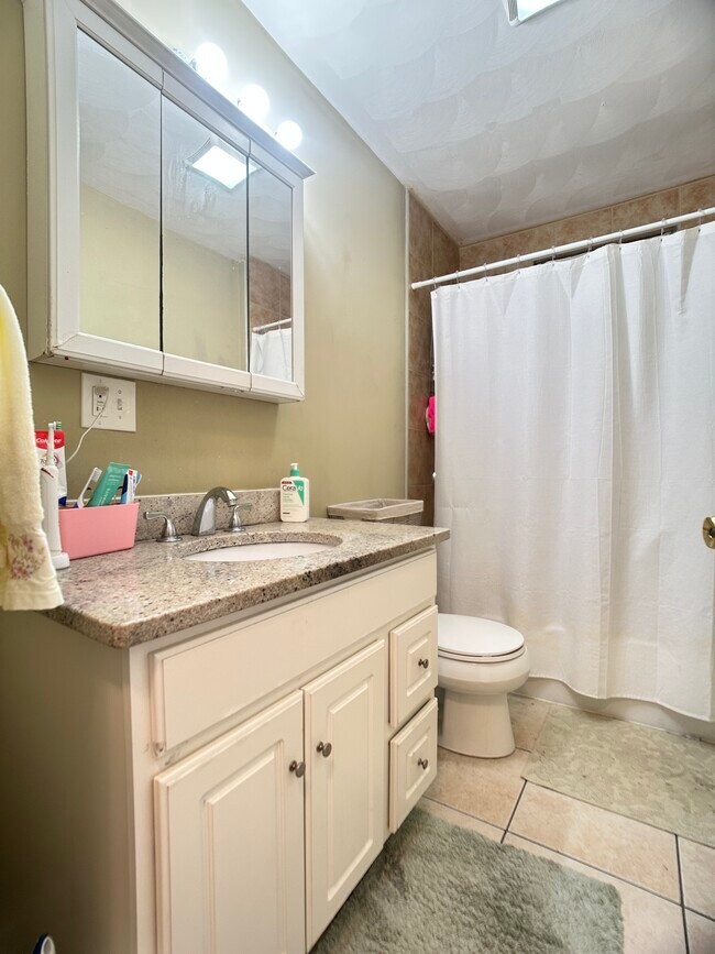 Photo - 8 Burney St Unidad 2