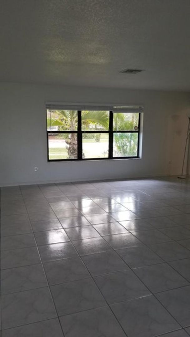 Photo - 14507 Larkspur Ln