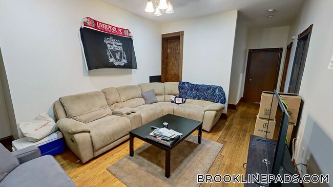 Photo - 21 Gibbs St Unit 2