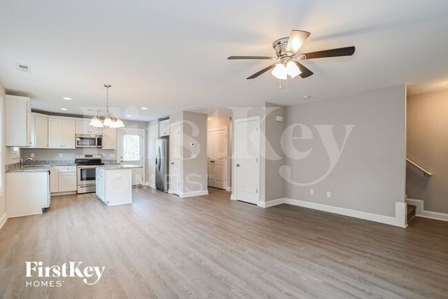 Photo - 1007A W A St