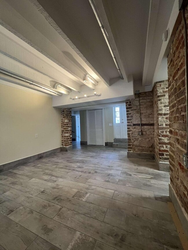 Living Room - 185 Rutledge Ave Unit 185 Rutledge Avenue Apt X