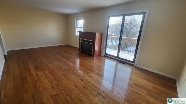 Photo - 1081 Barnside Rd