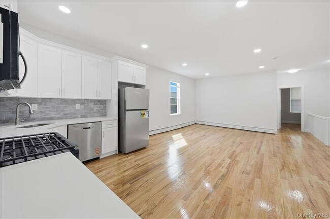 Photo - 1624 Seddon St Unit 2