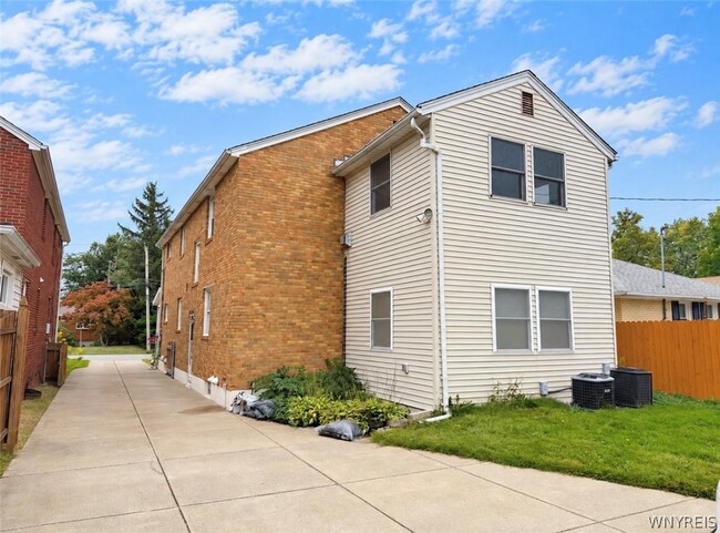 114 Newell Ave