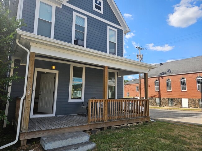 Photo - 1327 8th ave