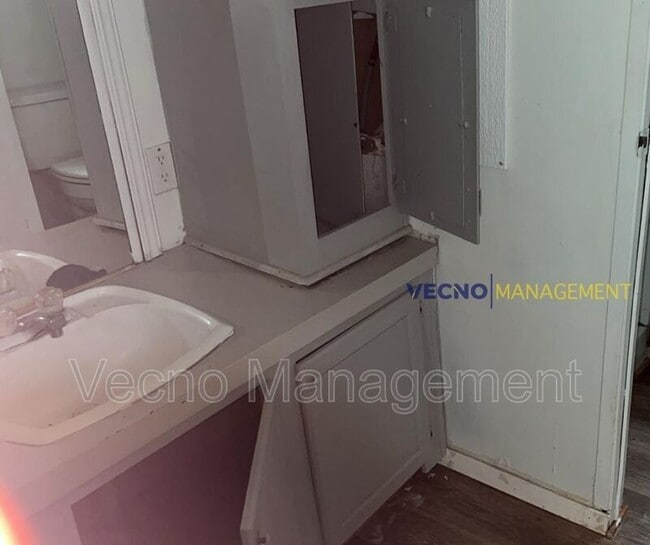 Photo - 201 S Preston Rd