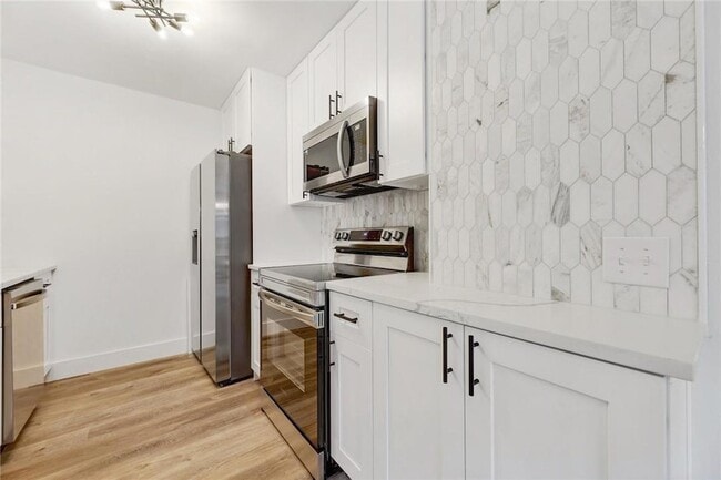 Photo - 8312 Bowling Green Dr Unit 2