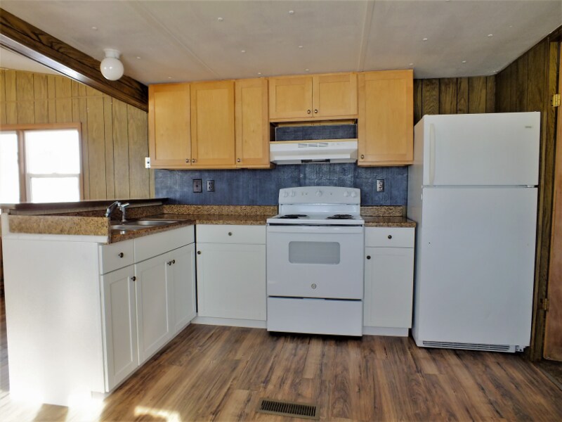 Photo - 22445 Frontage Rd