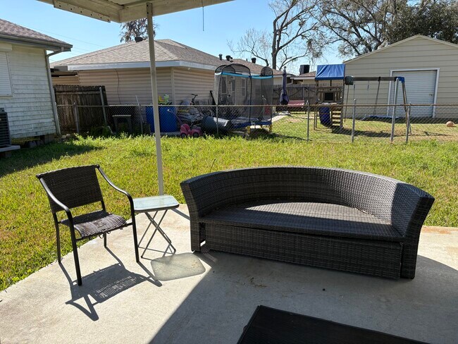 Photo - 2812 Annette Dr