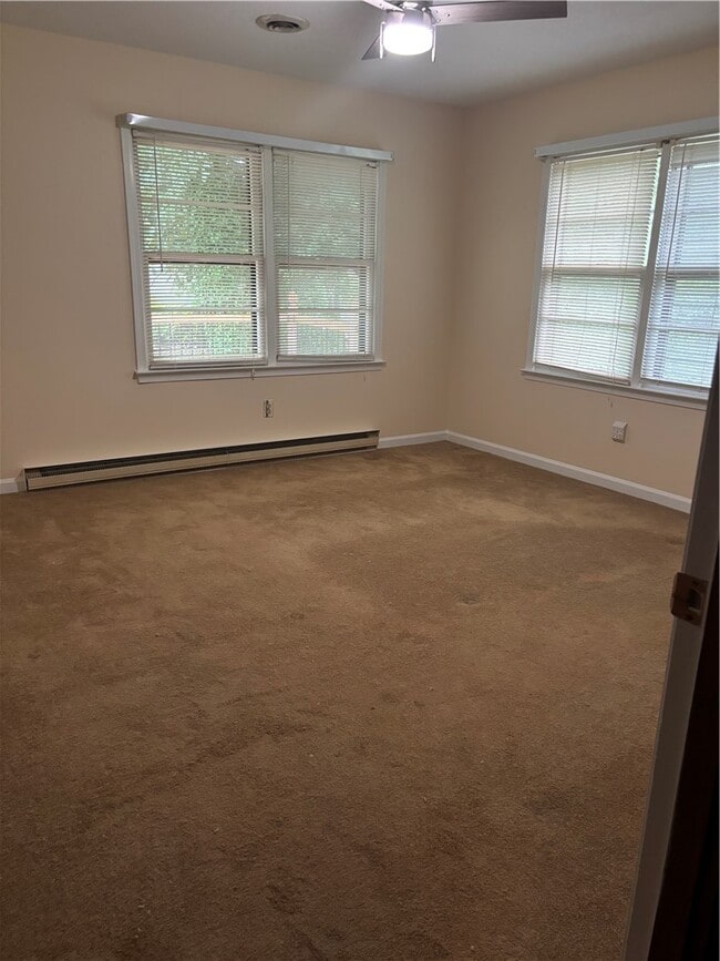 Photo - 115 Sharon Dr