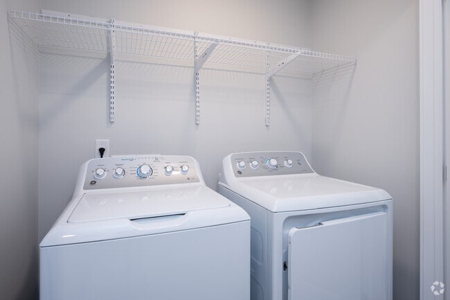 2BR, 1BA - 1054SF - Laundry - Cherokee Landing