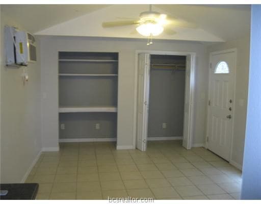 Photo - 500 Nagle St