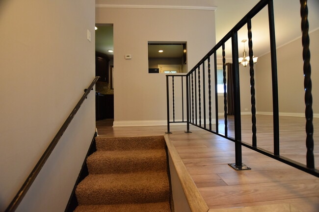 Photo - 7852 Sprucewood Ave